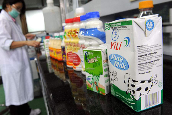 高效液相色譜儀可用于檢測奶、奶制品及其他食品，為食品安全把關。